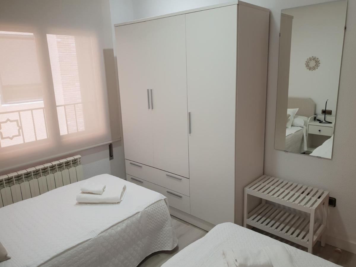 Portal De Valencia Apartment Теруел Екстериор снимка